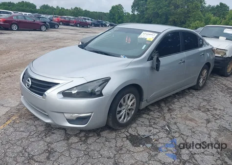 2015 Nissan Altima 2.5 S из США, поврежденный, VIN 1N4AL3AP2FN392263
